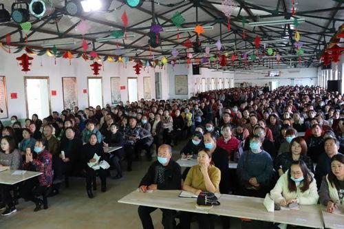 泰华中学家长爆料视频,泰华中学家长爆料视频揭露惊人内幕  第1张